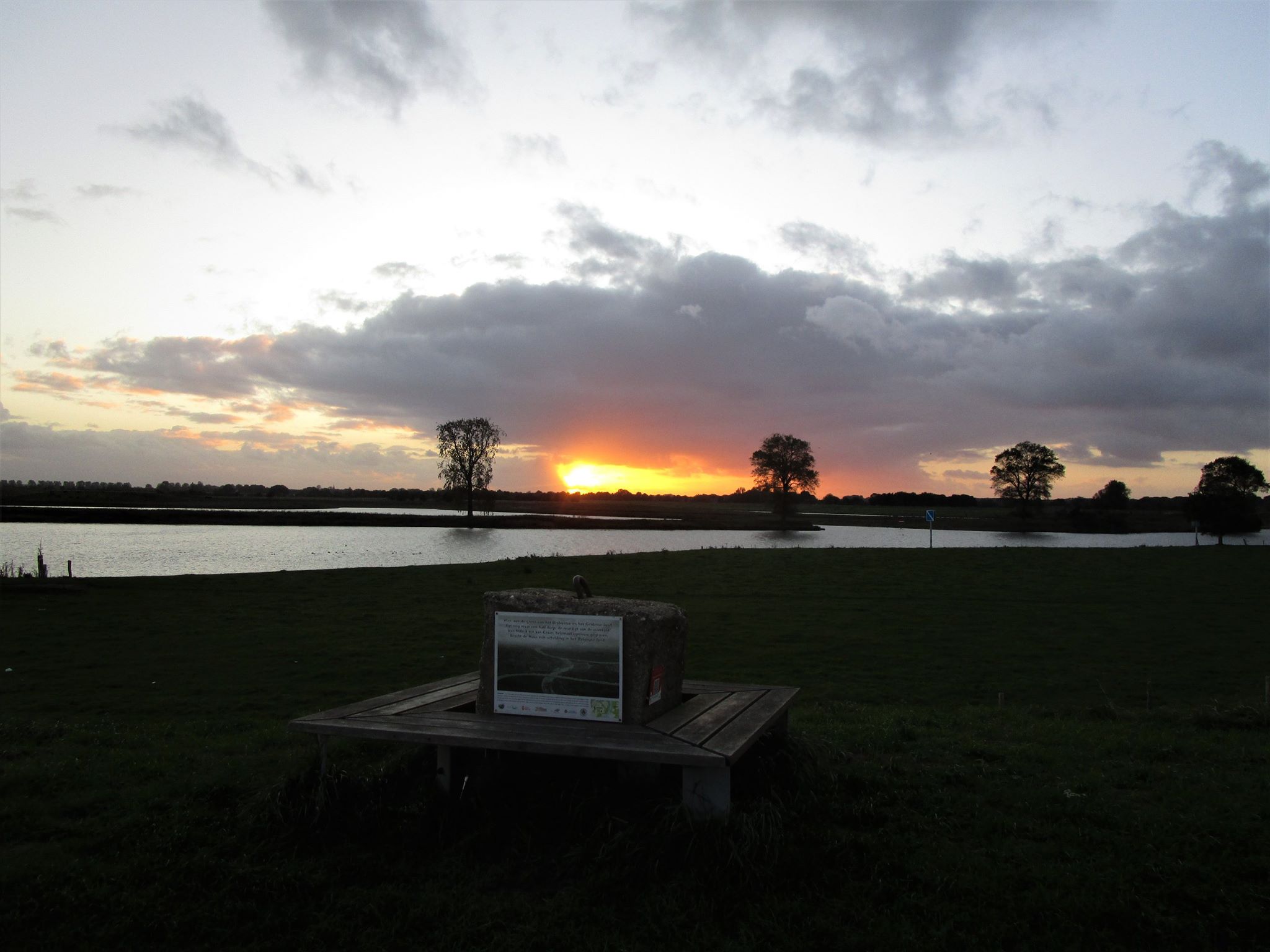 22219801_1324355934360089_7036121674647757895_o