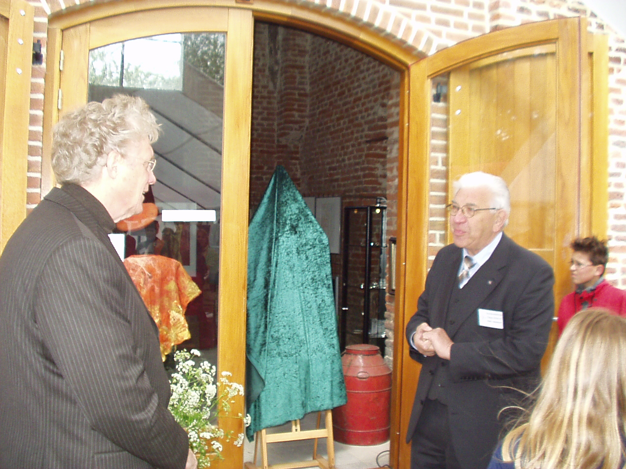 OLYMPUS DIGITAL CAMERA