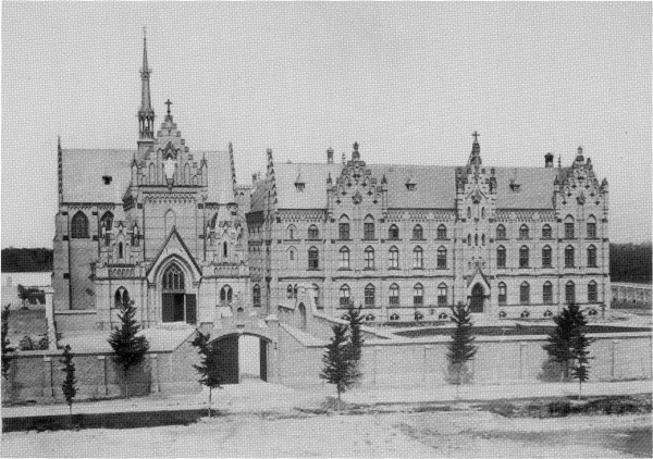 2560px-Franciscanenklooster_Alverna_1