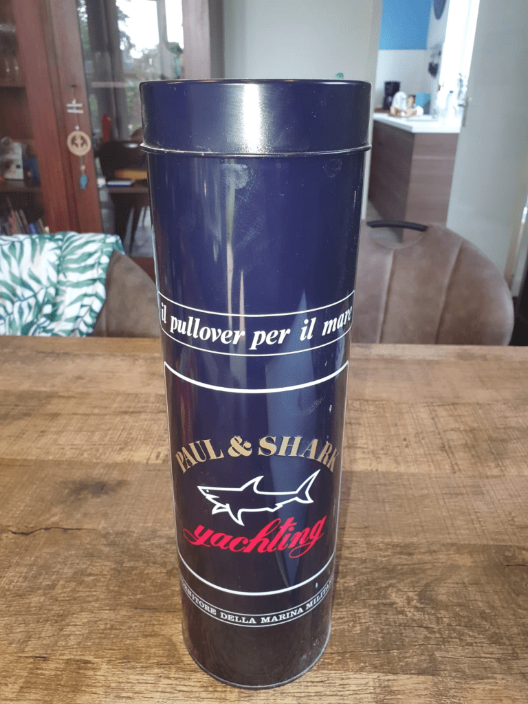 Pullove per il 111/ 
OELLA 